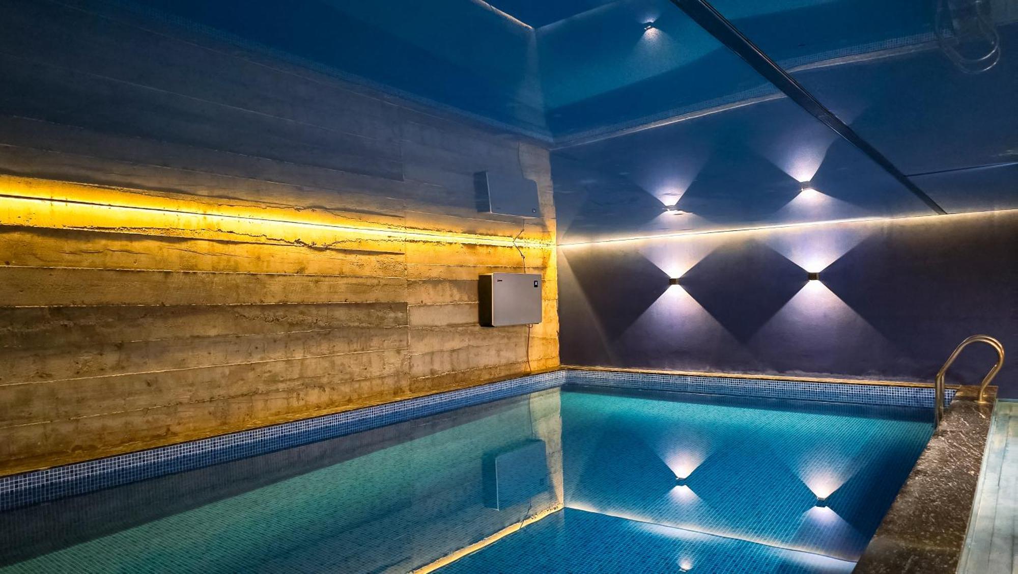 Hotel Posta Местия Екстериор снимка